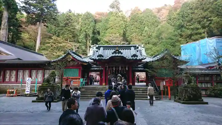 箱根神社の{uncategorized: "未分類", other: "その他", undefined: "問題あり", building: "その他建物", grave: "お墓", sacred_gate: "鳥居", guardian: "狛犬", statue: "像", buddha: "仏像", history: "歴史", nature: "自然", garden: "庭園", animal: "動物", pagoda: "塔", temizu: "手水舎", mountain_gate: "山門・神門", sanctuary: "本殿・本堂", subordinate: "末社・摂社", art: "芸術", scenery: "景色", jizo: "地蔵", ema: "絵馬", goshuin: "御朱印", omikuji: "おみくじ", items: "授与品その他", amulet: "お守り", goshuincho: "御朱印帳", eats: "食事", festival: "お祭り", votive_dance: "神楽", shichigosan: "七五三参", wedding: "結婚式", experience: "体験その他", initially: "初詣", around: "周辺", anti_infection: "感染症対策"}