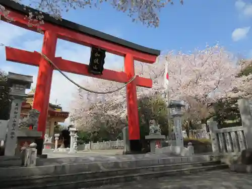 加波山神社真壁拝殿の鳥居