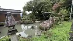 観音寺の庭園