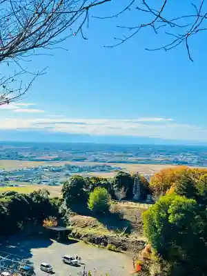 楽法寺(雨引観音)の{uncategorized: "未分類", other: "その他", undefined: "問題あり", building: "その他建物", grave: "お墓", sacred_gate: "鳥居", guardian: "狛犬", statue: "像", buddha: "仏像", history: "歴史", nature: "自然", garden: "庭園", animal: "動物", pagoda: "塔", temizu: "手水舎", mountain_gate: "山門・神門", sanctuary: "本殿・本堂", subordinate: "末社・摂社", art: "芸術", scenery: "景色", jizo: "地蔵", ema: "絵馬", goshuin: "御朱印", omikuji: "おみくじ", items: "授与品その他", amulet: "お守り", goshuincho: "御朱印帳", eats: "食事", festival: "お祭り", votive_dance: "神楽", shichigosan: "七五三参", wedding: "結婚式", experience: "体験その他", initially: "初詣", around: "周辺", anti_infection: "感染症対策"}