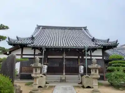 称念寺の本殿・本堂