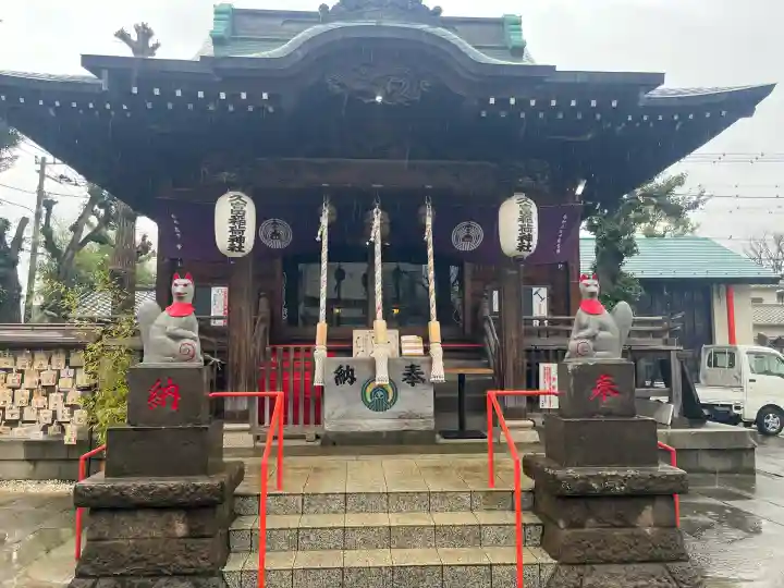 久富稲荷神社の{uncategorized: "未分類", other: "その他", undefined: "問題あり", building: "その他建物", grave: "お墓", sacred_gate: "鳥居", guardian: "狛犬", statue: "像", buddha: "仏像", history: "歴史", nature: "自然", garden: "庭園", animal: "動物", pagoda: "塔", temizu: "手水舎", mountain_gate: "山門・神門", sanctuary: "本殿・本堂", subordinate: "末社・摂社", art: "芸術", scenery: "景色", jizo: "地蔵", ema: "絵馬", goshuin: "御朱印", omikuji: "おみくじ", items: "授与品その他", amulet: "お守り", goshuincho: "御朱印帳", eats: "食事", festival: "お祭り", votive_dance: "神楽", shichigosan: "七五三参", wedding: "結婚式", experience: "体験その他", initially: "初詣", around: "周辺", anti_infection: "感染症対策"}
