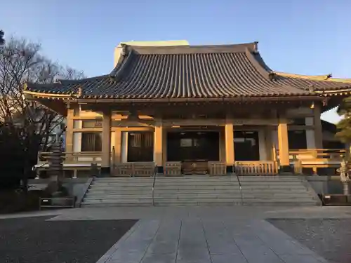霊巌寺の本殿・本堂