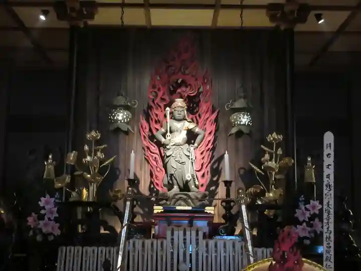 大聖護国寺の像