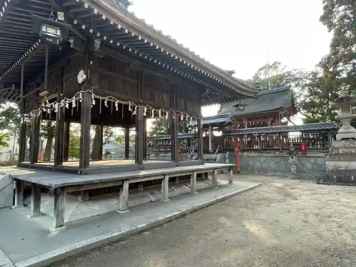 八幡社の{uncategorized: "未分類", other: "その他", undefined: "問題あり", building: "その他建物", grave: "お墓", sacred_gate: "鳥居", guardian: "狛犬", statue: "像", buddha: "仏像", history: "歴史", nature: "自然", garden: "庭園", animal: "動物", pagoda: "塔", temizu: "手水舎", mountain_gate: "山門・神門", sanctuary: "本殿・本堂", subordinate: "末社・摂社", art: "芸術", scenery: "景色", jizo: "地蔵", ema: "絵馬", goshuin: "御朱印", omikuji: "おみくじ", items: "授与品その他", amulet: "お守り", goshuincho: "御朱印帳", eats: "食事", festival: "お祭り", votive_dance: "神楽", shichigosan: "七五三参", wedding: "結婚式", experience: "体験その他", initially: "初詣", around: "周辺", anti_infection: "感染症対策"}