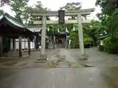 片瀬諏訪神社の鳥居