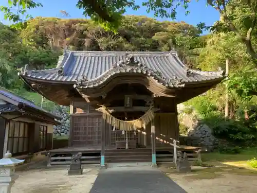 白皇神社の本殿