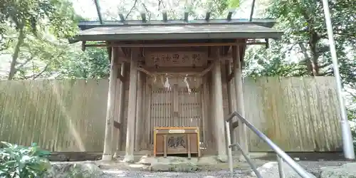 野志里神社の建物その他