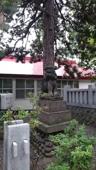 彌彦神社 (伊夜日子神社)の狛犬