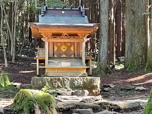 御岩神社の末社