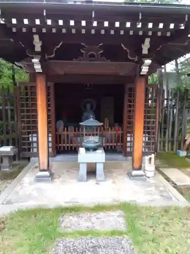 室泉寺の地蔵