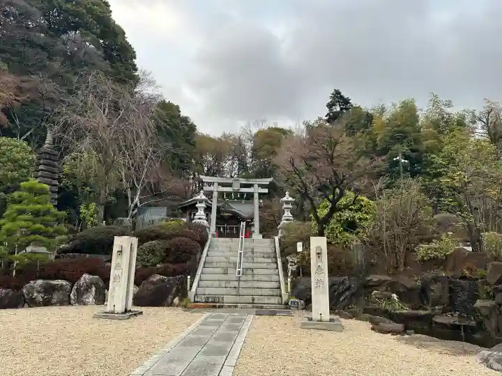 貫井神社の{uncategorized: "未分類", other: "その他", undefined: "問題あり", building: "その他建物", grave: "お墓", sacred_gate: "鳥居", guardian: "狛犬", statue: "像", buddha: "仏像", history: "歴史", nature: "自然", garden: "庭園", animal: "動物", pagoda: "塔", temizu: "手水舎", mountain_gate: "山門・神門", sanctuary: "本殿・本堂", subordinate: "末社・摂社", art: "芸術", scenery: "景色", jizo: "地蔵", ema: "絵馬", goshuin: "御朱印", omikuji: "おみくじ", items: "授与品その他", amulet: "お守り", goshuincho: "御朱印帳", eats: "食事", festival: "お祭り", votive_dance: "神楽", shichigosan: "七五三参", wedding: "結婚式", experience: "体験その他", initially: "初詣", around: "周辺", anti_infection: "感染症対策"}