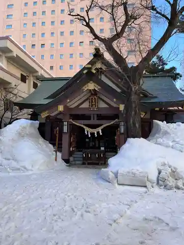 三吉神社の本殿