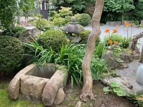 武州柿生琴平神社の庭園