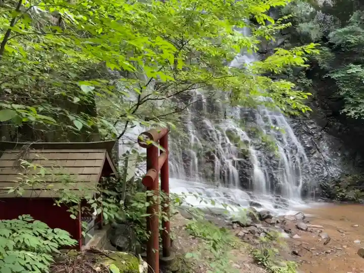 母の白滝神社(山梨県)