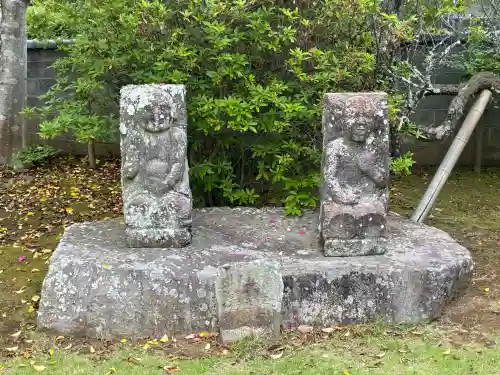 願成就院の{uncategorized: "未分類", other: "その他", undefined: "問題あり", building: "その他建物", grave: "お墓", sacred_gate: "鳥居", guardian: "狛犬", statue: "像", buddha: "仏像", history: "歴史", nature: "自然", garden: "庭園", animal: "動物", pagoda: "塔", temizu: "手水舎", mountain_gate: "山門・神門", sanctuary: "本殿・本堂", subordinate: "末社・摂社", art: "芸術", scenery: "景色", jizo: "地蔵", ema: "絵馬", goshuin: "御朱印", omikuji: "おみくじ", items: "授与品その他", amulet: "お守り", goshuincho: "御朱印帳", eats: "食事", festival: "お祭り", votive_dance: "神楽", shichigosan: "七五三参", wedding: "結婚式", experience: "体験その他", initially: "初詣", around: "周辺", anti_infection: "感染症対策"}