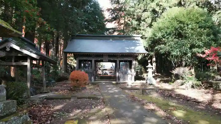 都々古別神社(馬場)の山門・神門