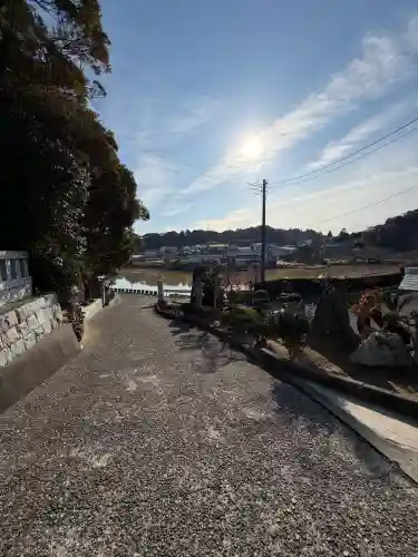 大聖寺(波切不動尊)の{uncategorized: "未分類", other: "その他", undefined: "問題あり", building: "その他建物", grave: "お墓", sacred_gate: "鳥居", guardian: "狛犬", statue: "像", buddha: "仏像", history: "歴史", nature: "自然", garden: "庭園", animal: "動物", pagoda: "塔", temizu: "手水舎", mountain_gate: "山門・神門", sanctuary: "本殿・本堂", subordinate: "末社・摂社", art: "芸術", scenery: "景色", jizo: "地蔵", ema: "絵馬", goshuin: "御朱印", omikuji: "おみくじ", items: "授与品その他", amulet: "お守り", goshuincho: "御朱印帳", eats: "食事", festival: "お祭り", votive_dance: "神楽", shichigosan: "七五三参", wedding: "結婚式", experience: "体験その他", initially: "初詣", around: "周辺", anti_infection: "感染症対策"}