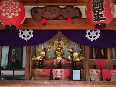 薬師堂の本殿・本堂