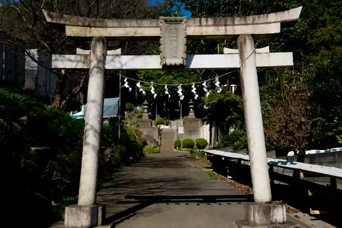 十二神社の鳥居