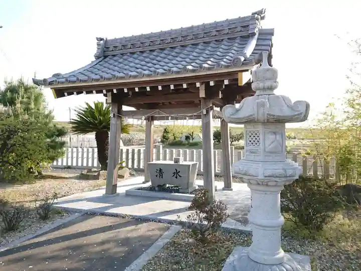 諏訪神社の手水舎