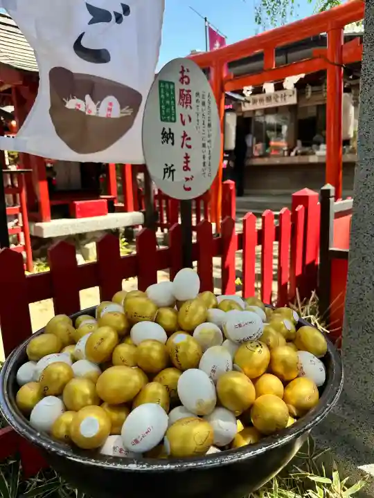 鴻神社の{uncategorized: "未分類", other: "その他", undefined: "問題あり", building: "その他建物", grave: "お墓", sacred_gate: "鳥居", guardian: "狛犬", statue: "像", buddha: "仏像", history: "歴史", nature: "自然", garden: "庭園", animal: "動物", pagoda: "塔", temizu: "手水舎", mountain_gate: "山門・神門", sanctuary: "本殿・本堂", subordinate: "末社・摂社", art: "芸術", scenery: "景色", jizo: "地蔵", ema: "絵馬", goshuin: "御朱印", omikuji: "おみくじ", items: "授与品その他", amulet: "お守り", goshuincho: "御朱印帳", eats: "食事", festival: "お祭り", votive_dance: "神楽", shichigosan: "七五三参", wedding: "結婚式", experience: "体験その他", initially: "初詣", around: "周辺", anti_infection: "感染症対策"}