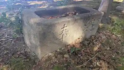 布智神社(本甲)の手水舎