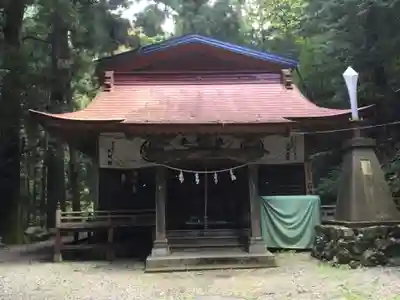 軍刀利神社の本殿・本堂