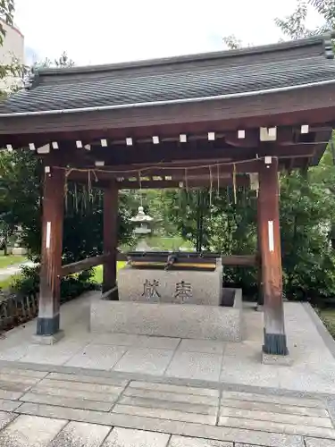土佐稲荷神社の手水舎