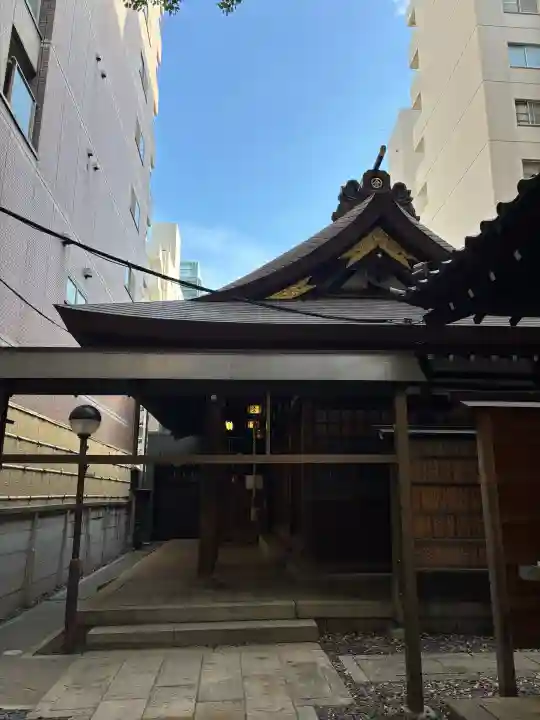久屋金刀比羅神社の{uncategorized: "未分類", other: "その他", undefined: "問題あり", building: "その他建物", grave: "お墓", sacred_gate: "鳥居", guardian: "狛犬", statue: "像", buddha: "仏像", history: "歴史", nature: "自然", garden: "庭園", animal: "動物", pagoda: "塔", temizu: "手水舎", mountain_gate: "山門・神門", sanctuary: "本殿・本堂", subordinate: "末社・摂社", art: "芸術", scenery: "景色", jizo: "地蔵", ema: "絵馬", goshuin: "御朱印", omikuji: "おみくじ", items: "授与品その他", amulet: "お守り", goshuincho: "御朱印帳", eats: "食事", festival: "お祭り", votive_dance: "神楽", shichigosan: "七五三参", wedding: "結婚式", experience: "体験その他", initially: "初詣", around: "周辺", anti_infection: "感染症対策"}