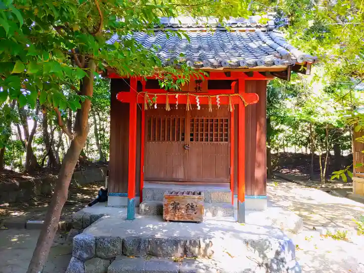 神明神社(三谷町)の末社・摂社