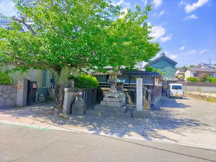 秋葉三尺坊大権現のその他建物