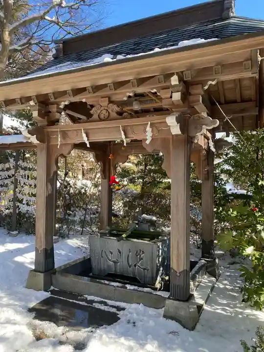 鏡石鹿嶋神社 *安産・開運・勝利の神さま*の手水舎