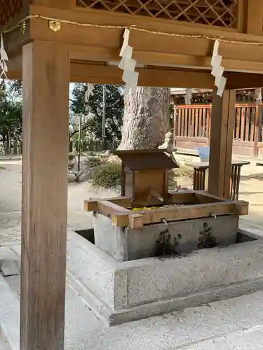 四條畷神社の手水