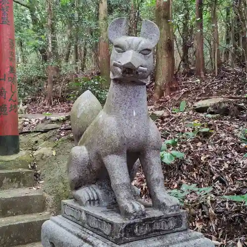 猿場稲荷神社の狛犬