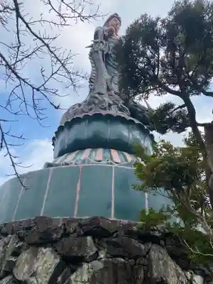 香山昇竜大観音の仏像