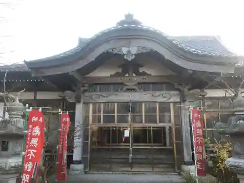 玉藏寺の本殿・本堂