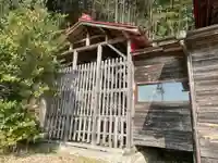 石上布留神社の本殿・本堂