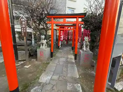 平河天満宮の{uncategorized: "未分類", other: "その他", undefined: "問題あり", building: "その他建物", grave: "お墓", sacred_gate: "鳥居", guardian: "狛犬", statue: "像", buddha: "仏像", history: "歴史", nature: "自然", garden: "庭園", animal: "動物", pagoda: "塔", temizu: "手水舎", mountain_gate: "山門・神門", sanctuary: "本殿・本堂", subordinate: "末社・摂社", art: "芸術", scenery: "景色", jizo: "地蔵", ema: "絵馬", goshuin: "御朱印", omikuji: "おみくじ", items: "授与品その他", amulet: "お守り", goshuincho: "御朱印帳", eats: "食事", festival: "お祭り", votive_dance: "神楽", shichigosan: "七五三参", wedding: "結婚式", experience: "体験その他", initially: "初詣", around: "周辺", anti_infection: "感染症対策"}