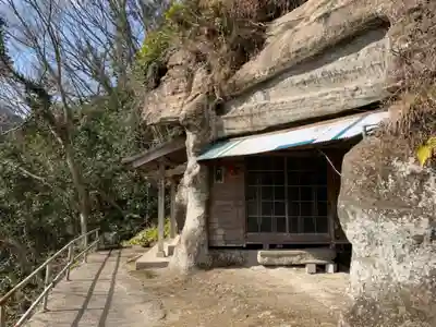 岩見堂やぐらのその他建物