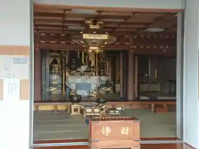 徳照寺の本殿・本堂