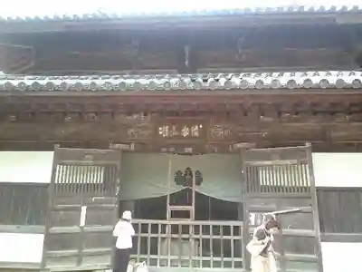 観世音寺の本殿・本堂