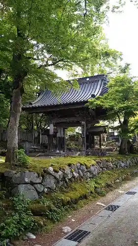 珍蔵寺　の山門・神門