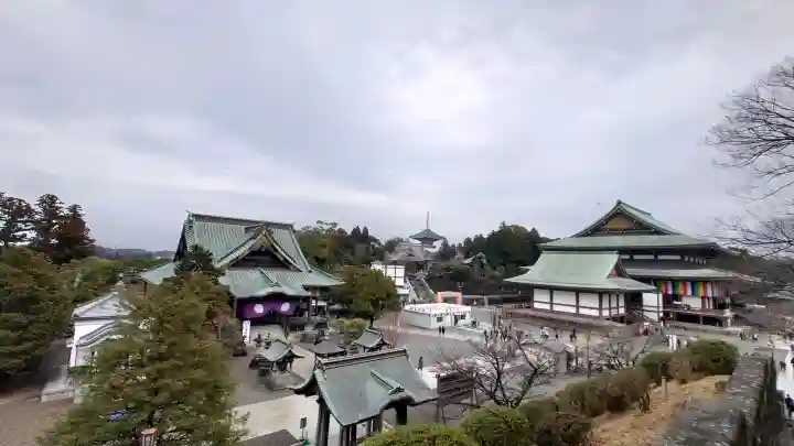 成田山新勝寺の{uncategorized: "未分類", other: "その他", undefined: "問題あり", building: "その他建物", grave: "お墓", sacred_gate: "鳥居", guardian: "狛犬", statue: "像", buddha: "仏像", history: "歴史", nature: "自然", garden: "庭園", animal: "動物", pagoda: "塔", temizu: "手水舎", mountain_gate: "山門・神門", sanctuary: "本殿・本堂", subordinate: "末社・摂社", art: "芸術", scenery: "景色", jizo: "地蔵", ema: "絵馬", goshuin: "御朱印", omikuji: "おみくじ", items: "授与品その他", amulet: "お守り", goshuincho: "御朱印帳", eats: "食事", festival: "お祭り", votive_dance: "神楽", shichigosan: "七五三参", wedding: "結婚式", experience: "体験その他", initially: "初詣", around: "周辺", anti_infection: "感染症対策"}