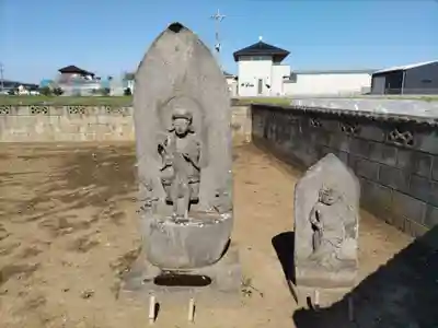 お堂（境町若林）の仏像