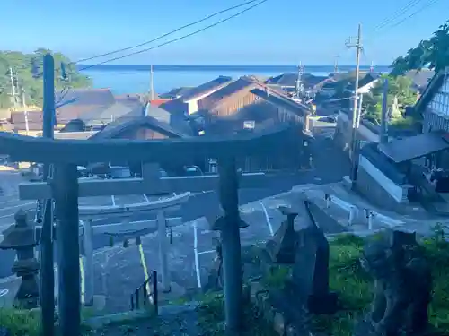 三柱神社の鳥居