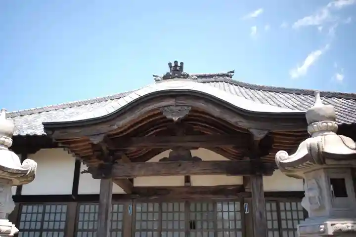 馬蹄寺の本殿・本堂