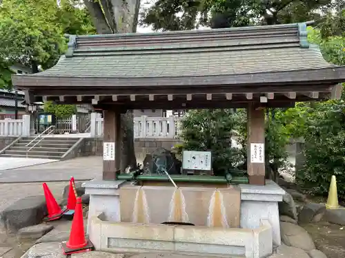 桐ヶ谷氷川神社の手水舎