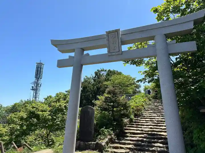 彌彦神社奥宮(御神廟)(新潟県)