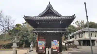 八事山 興正寺の山門・神門